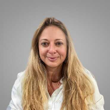 Nina Woolvett